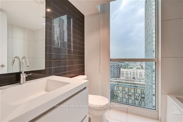 85 Queens Wharf Road Unit 2612 photo 19