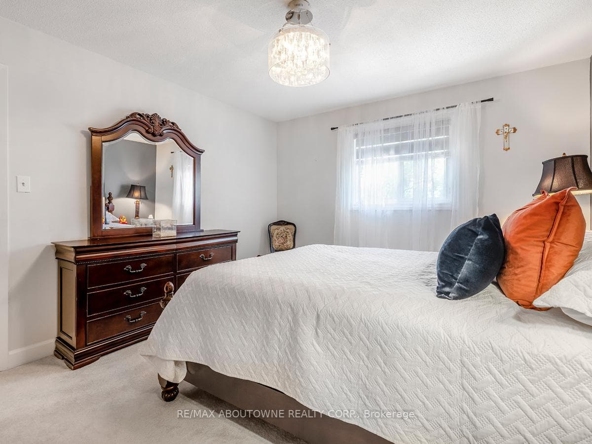 95 Kerr Boulevard photo 20