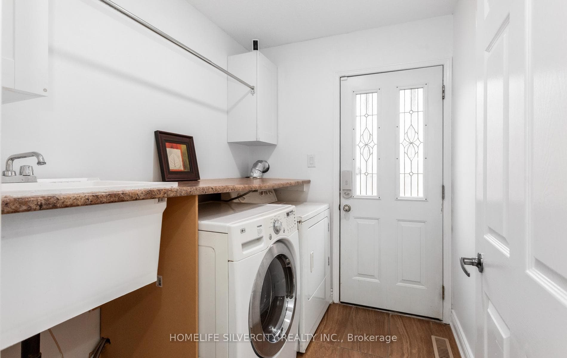 303 Hickory Circle photo 25