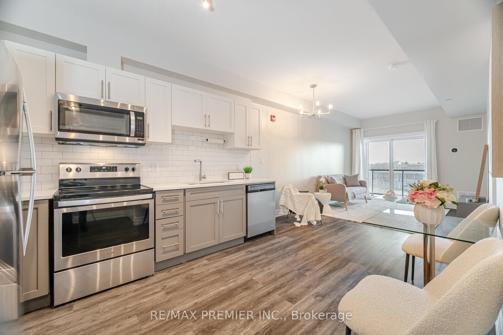 212 Lakeport Road Unit 314 photo 6