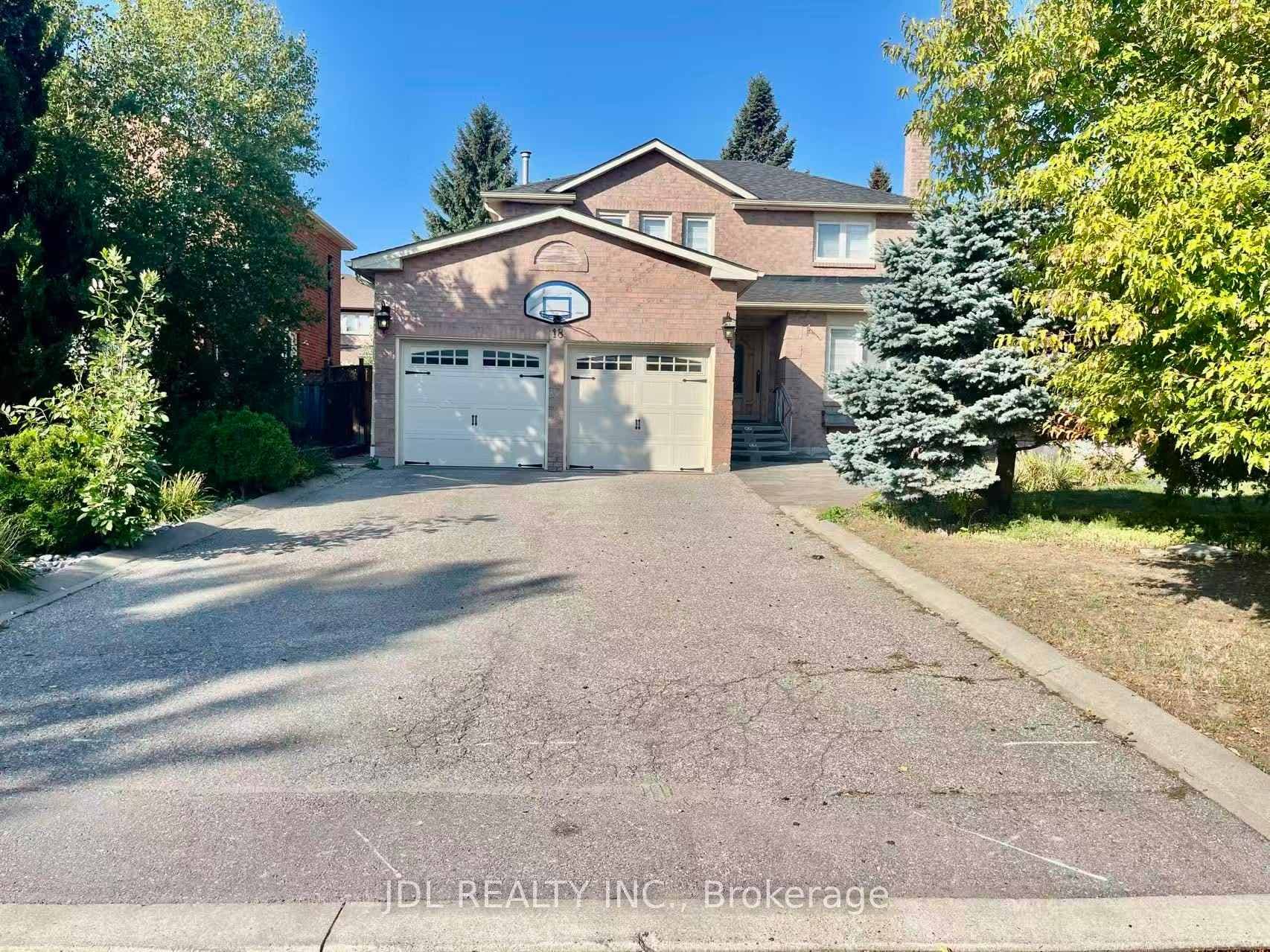 18 Findhorn Crescent photo 1
