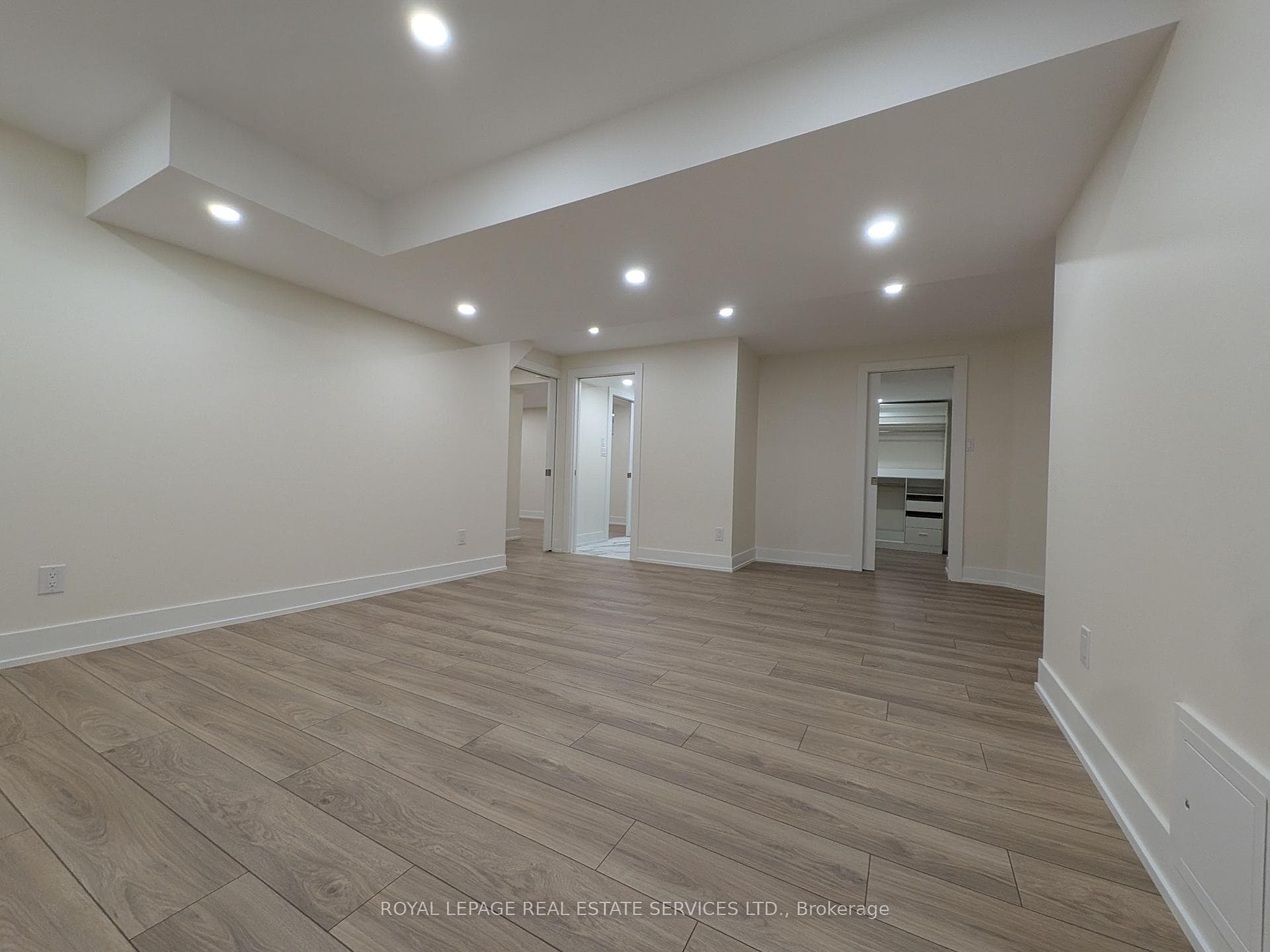 65 Villagewood Court photo 14