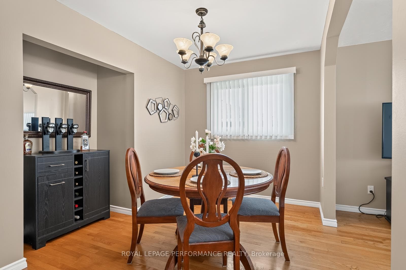 898 Charleswood Avenue photo 11