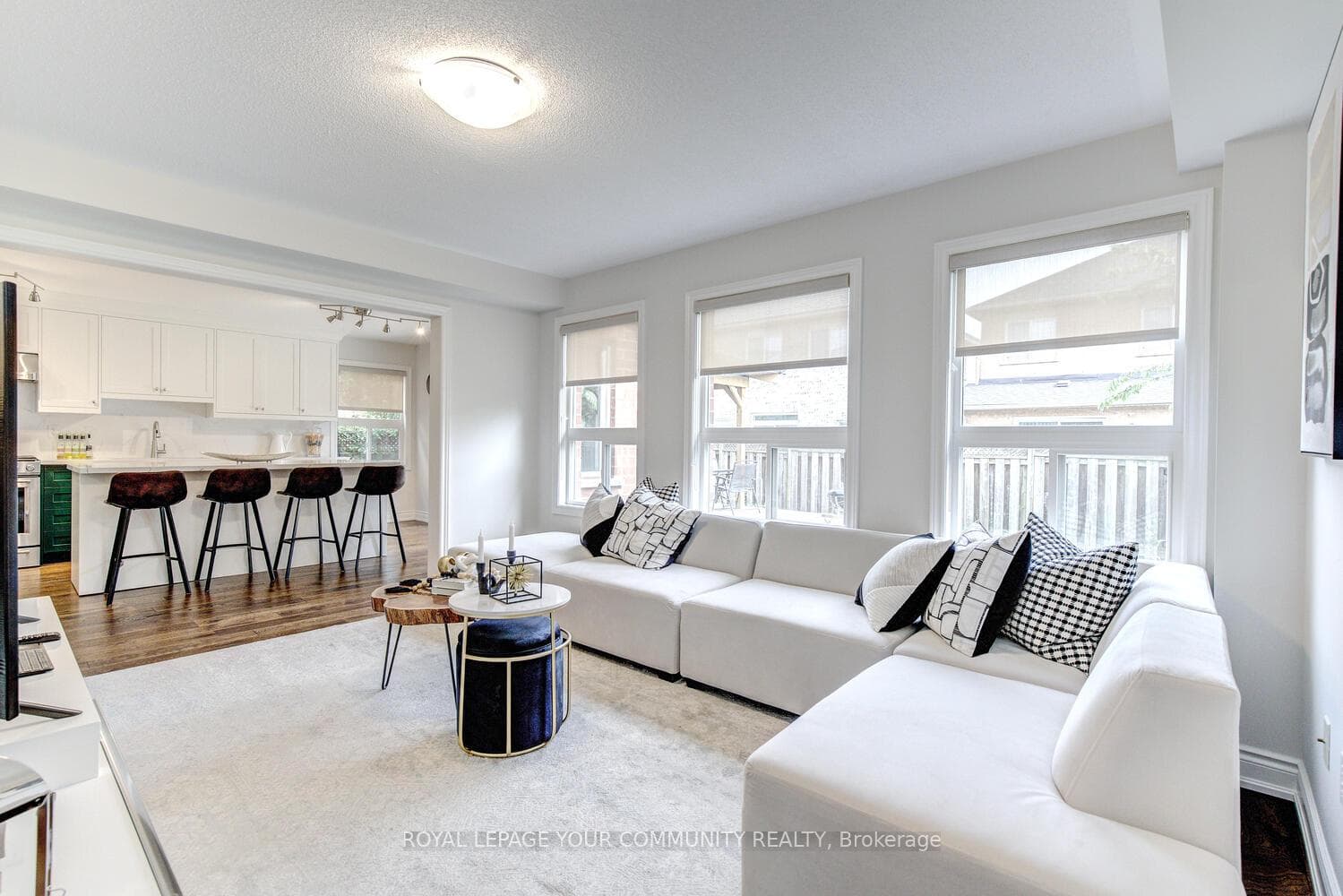 71 Queensbridge Drive photo 15