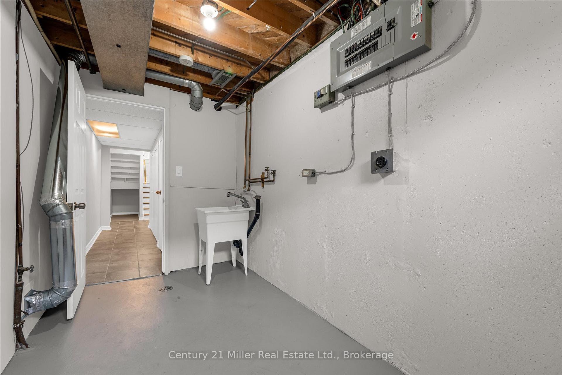 1531 Westminster Place photo 25