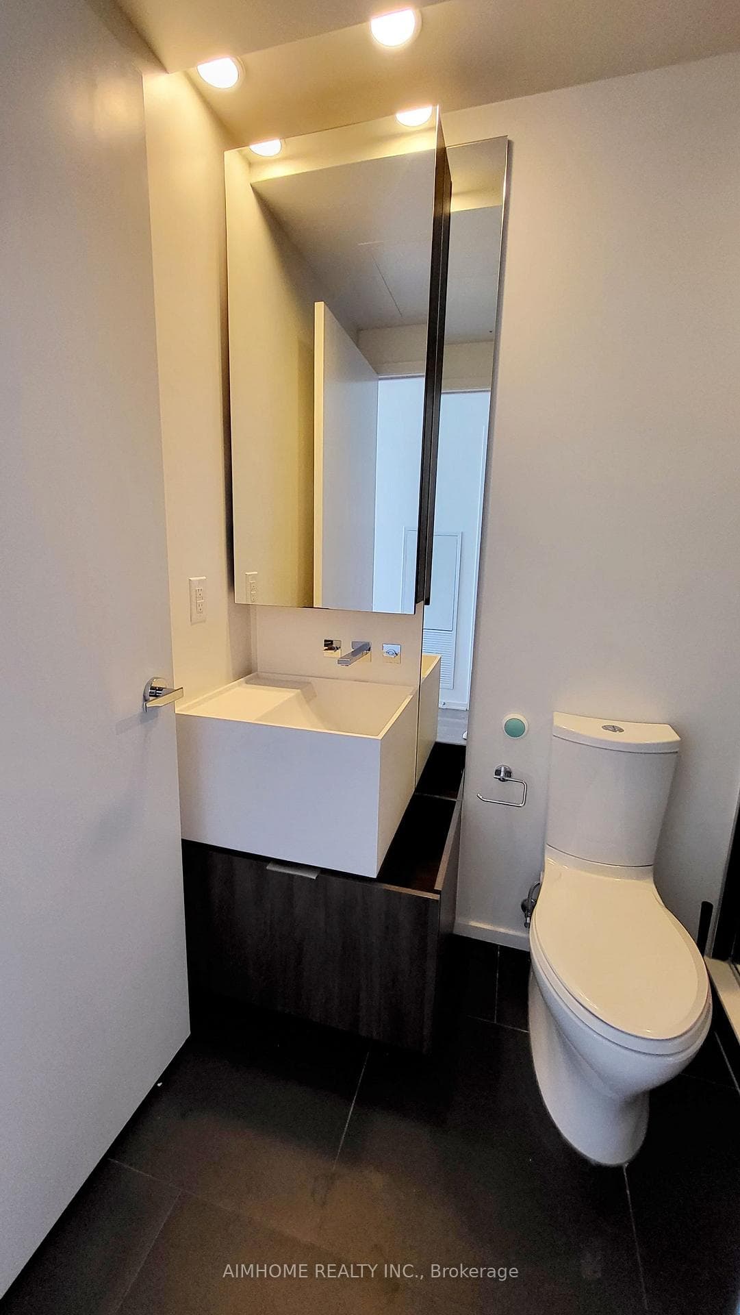 1 Bloor Street Unit 2503 photo 11