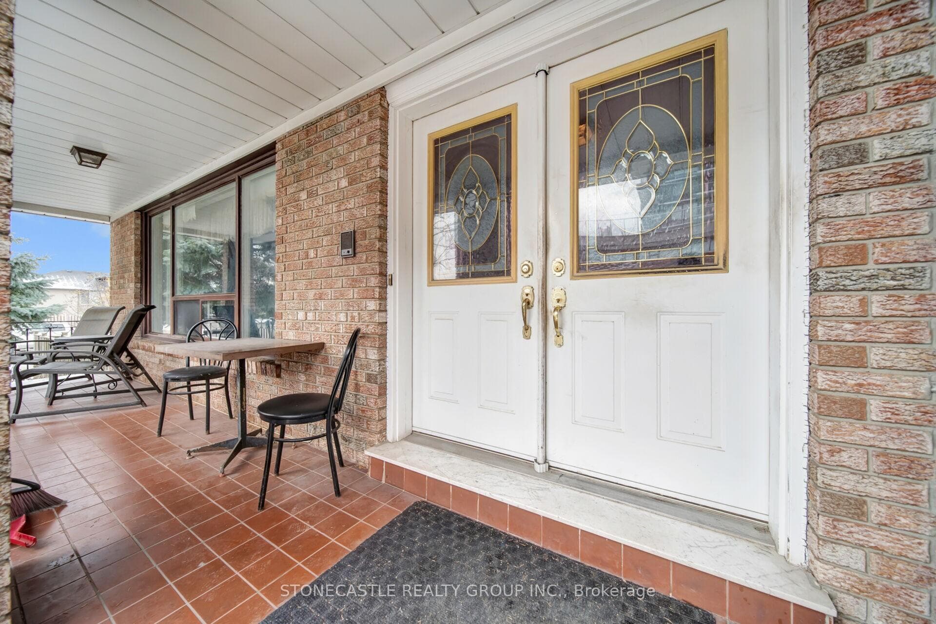 5 Francine Court photo 6
