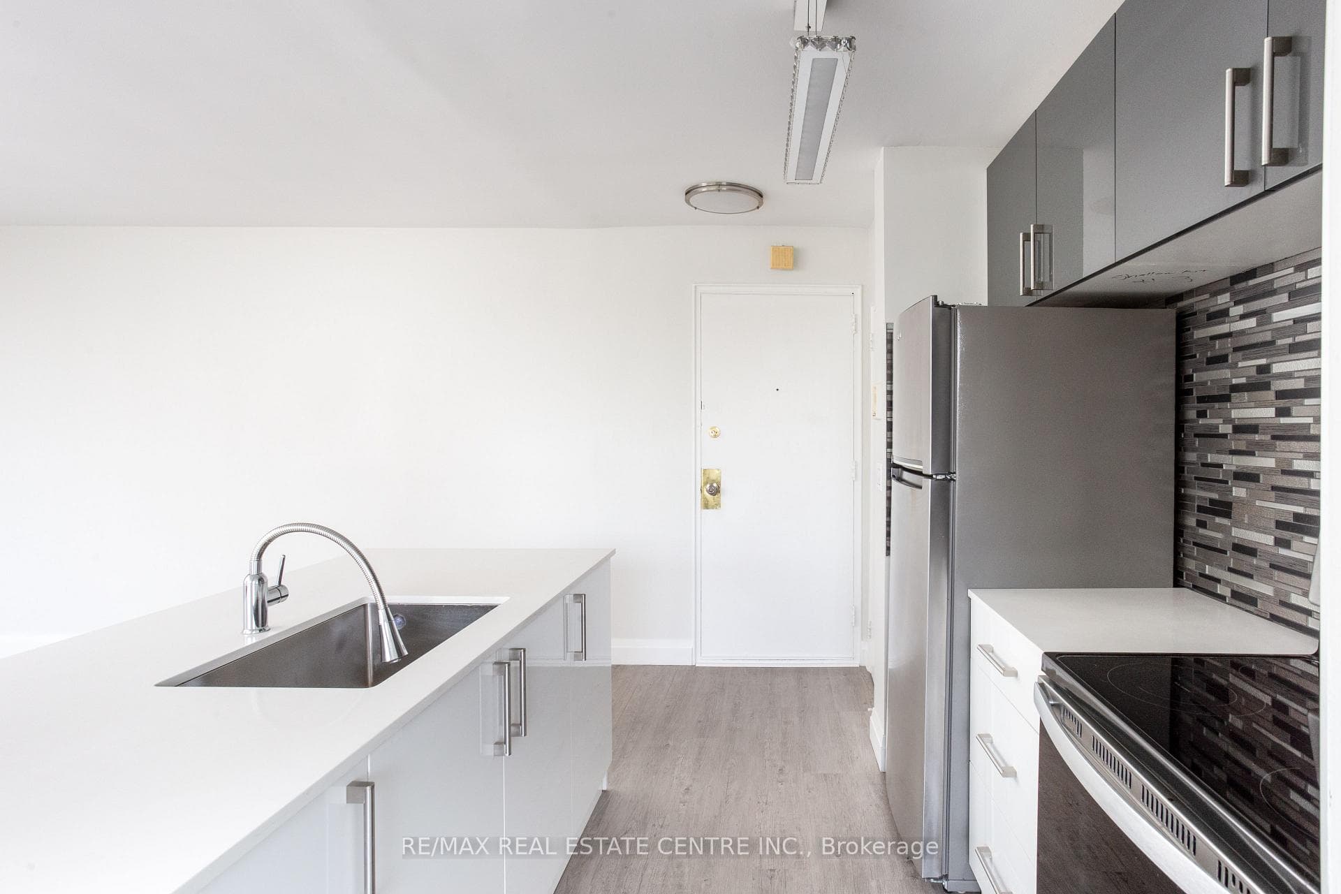 5 Hill Heights Road Unit 507 photo 4