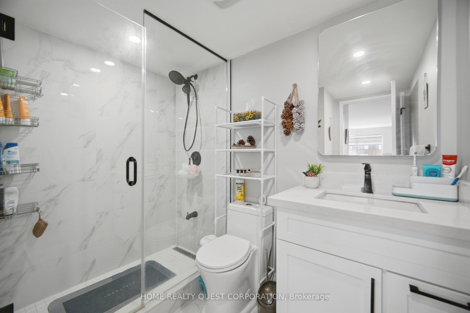 325 Webb Drive Unit 1402 photo 21