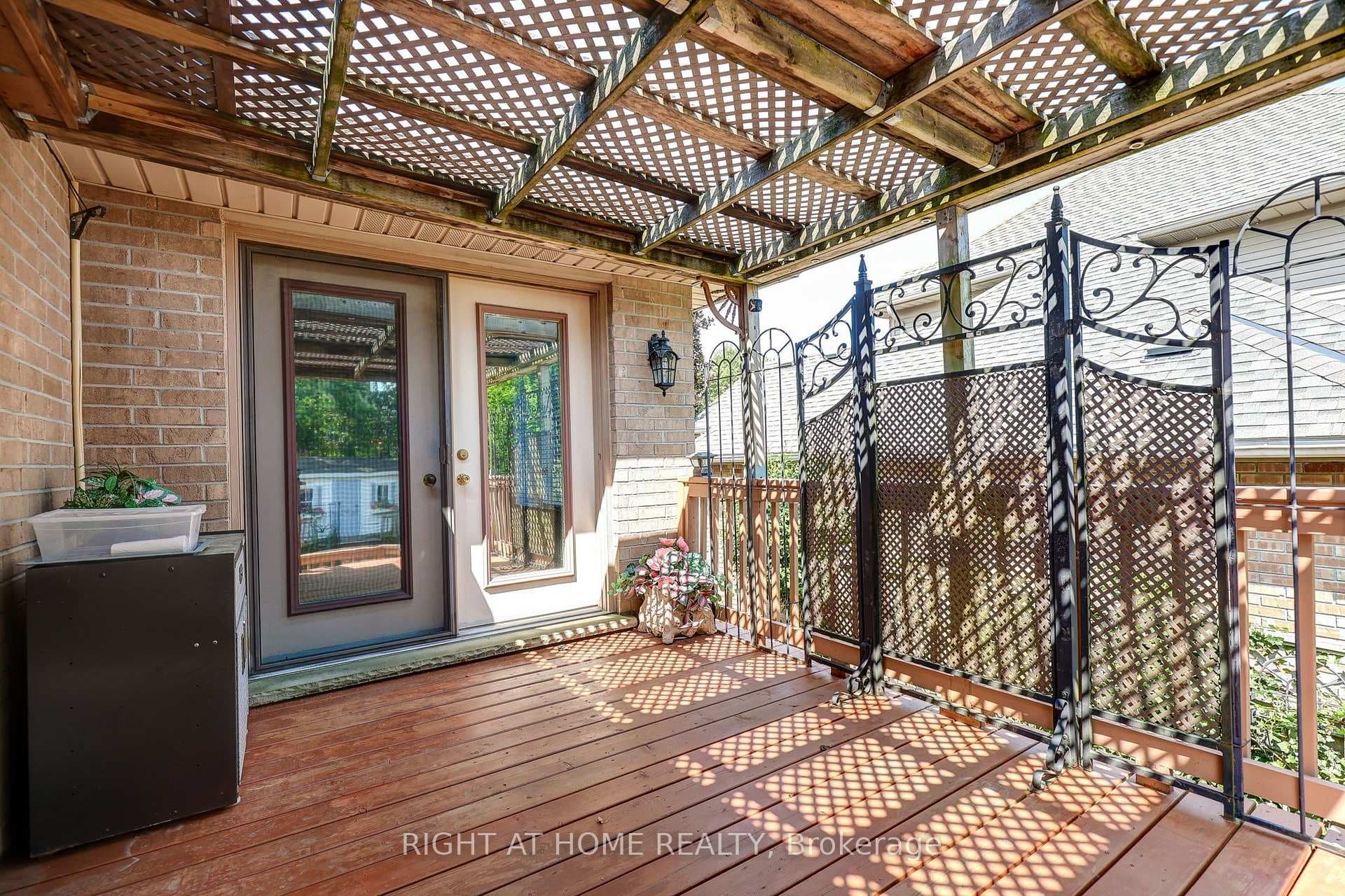 273 Whisperwood Avenue photo 37