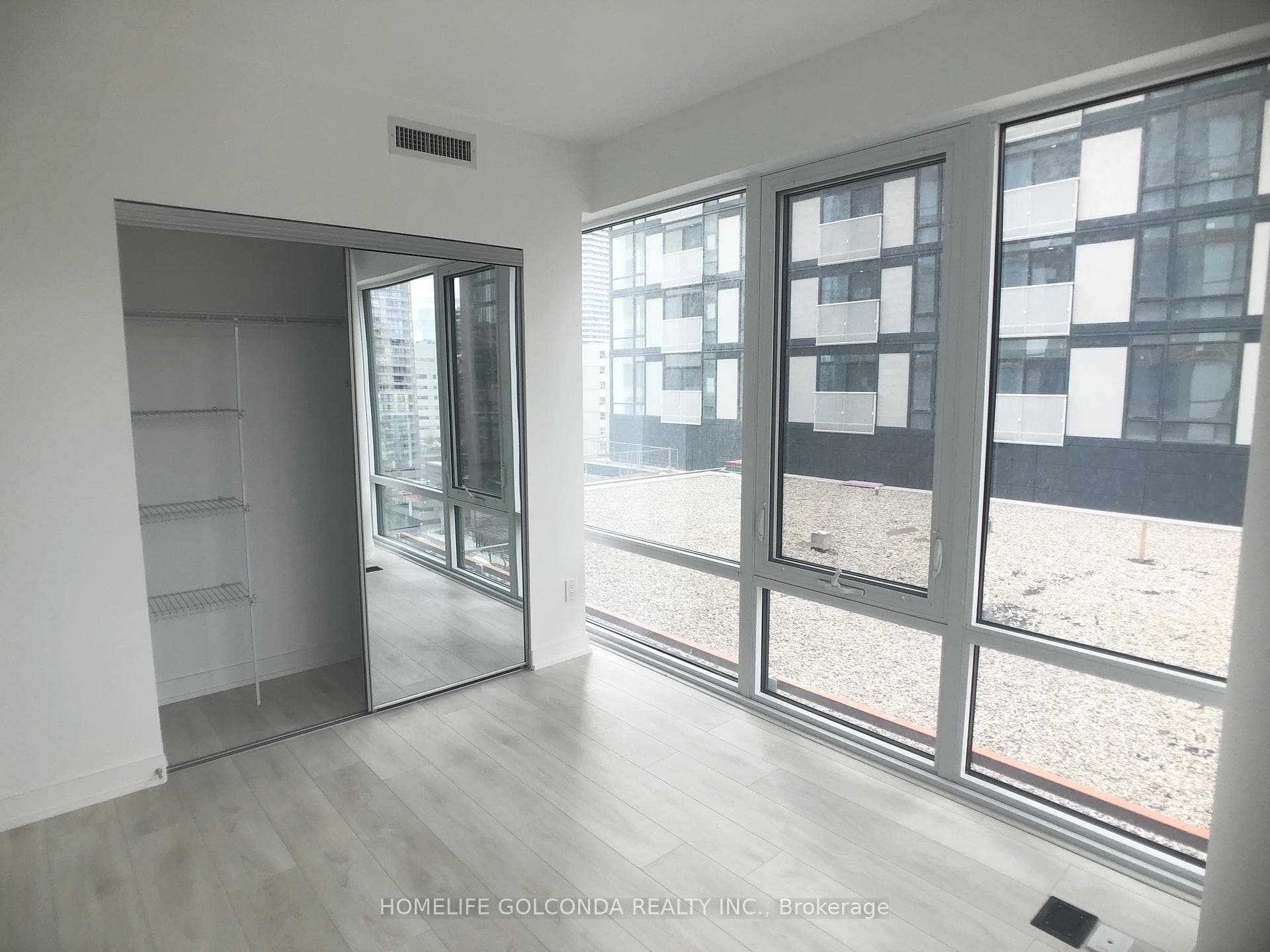 18 Maitland Terrace Unit 905 photo 5