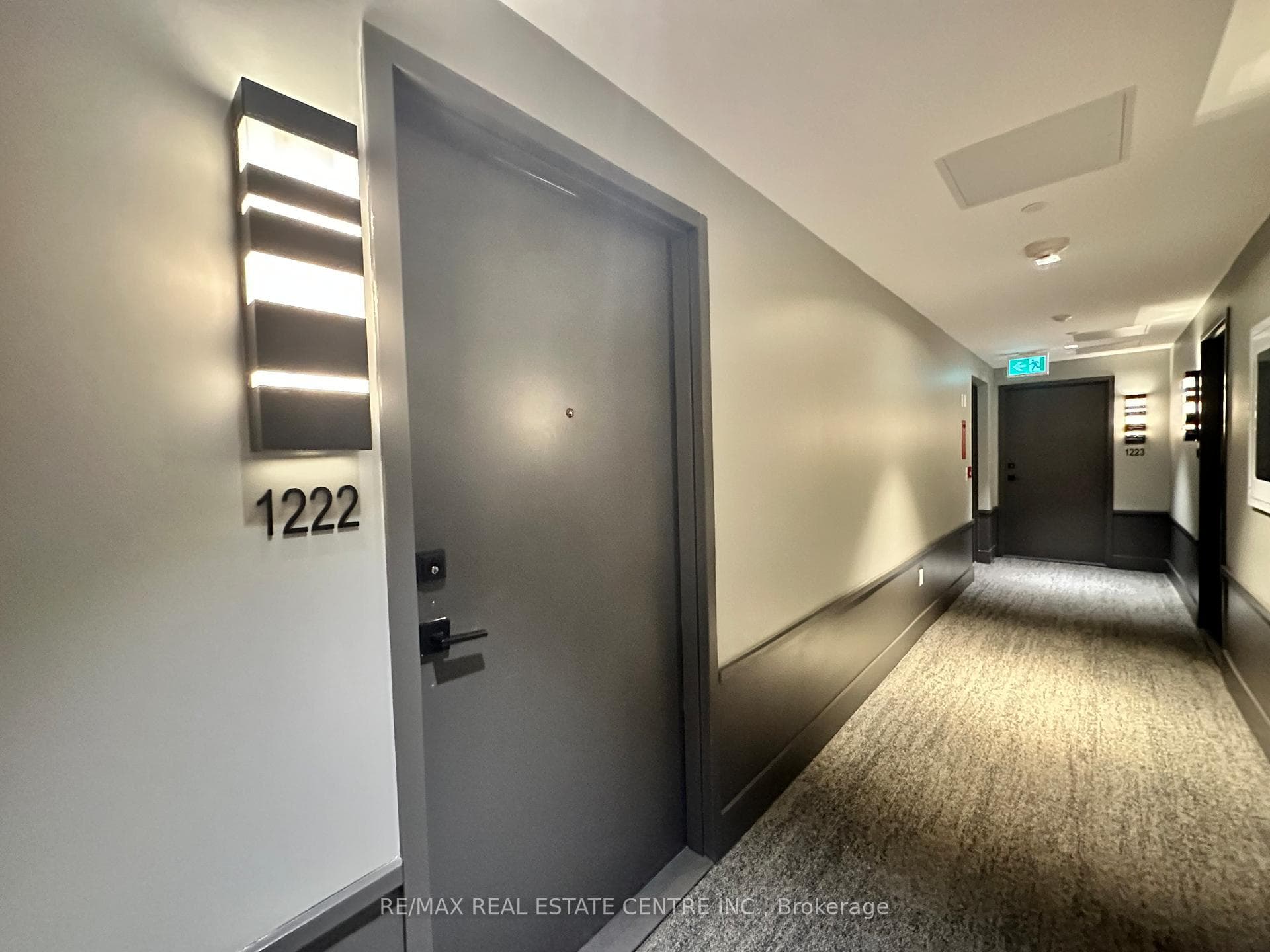 2485 Taunton Road Unit 1222 photo 8