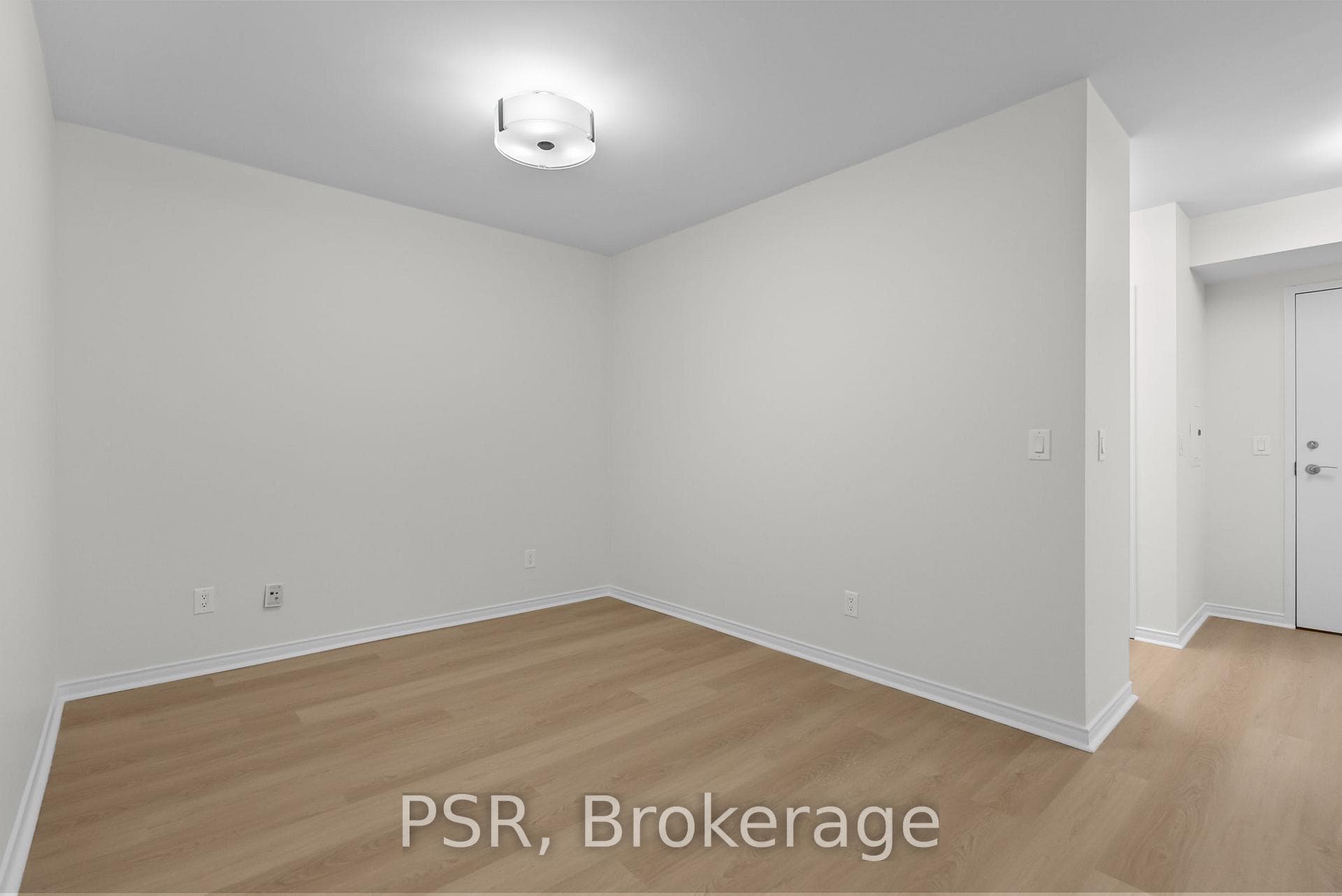 50 John Street Unit 822 photo 10