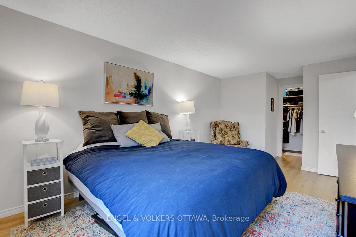 206 Sherway Drive photo 26