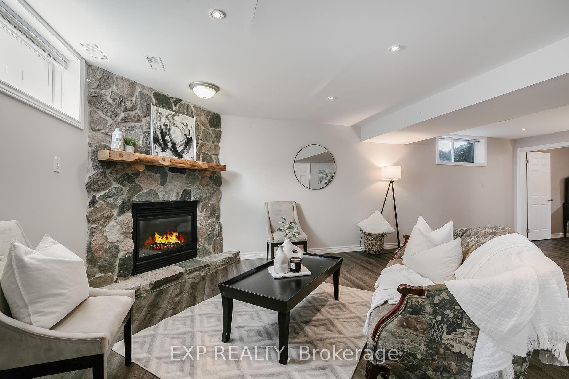 88 Andrews Drive photo 21