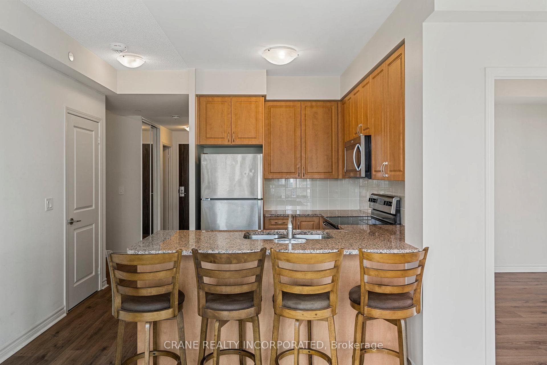 349 Rathburn Road Unit 2106 photo 2
