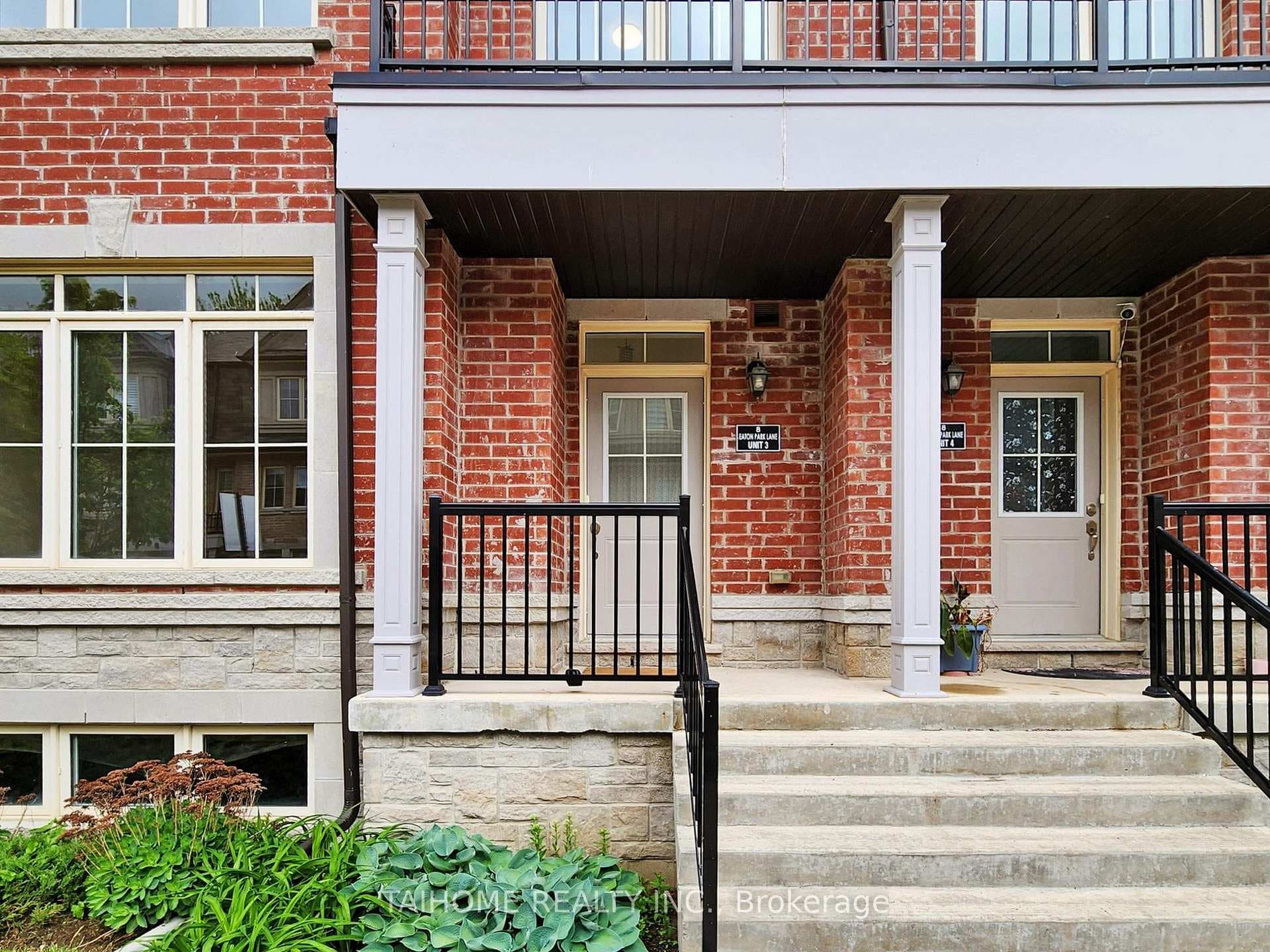 8 Eaton Park Lane Unit 3 photo 2