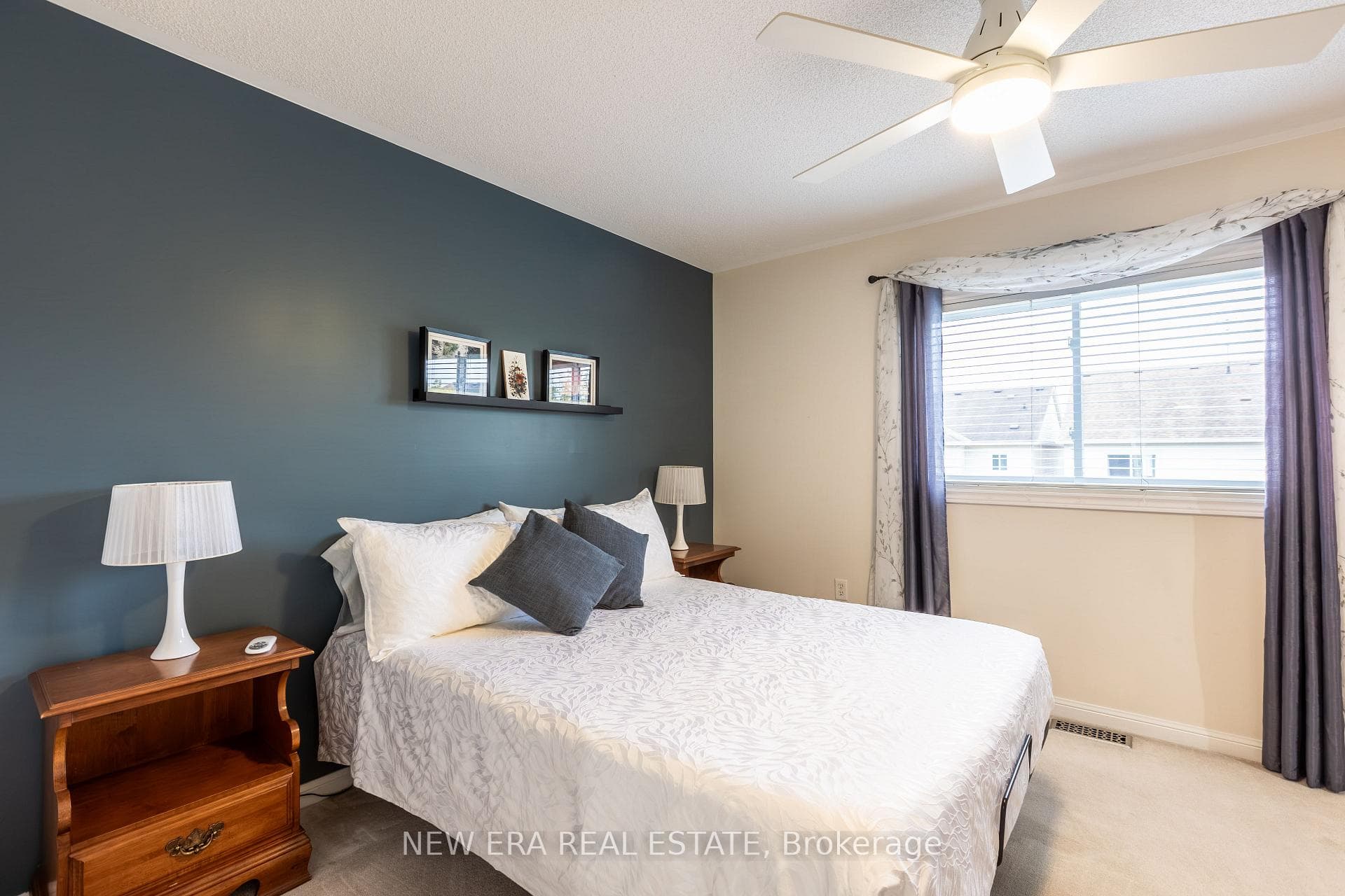 7 Catkins Crescent photo 18