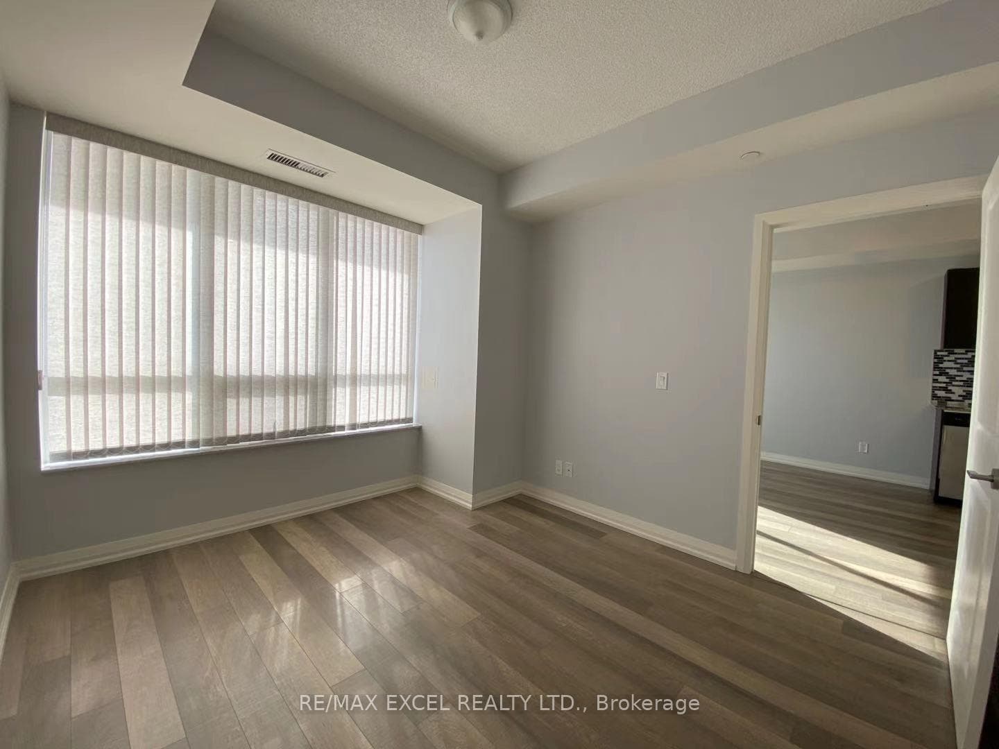 9506 Markham Road Unit 903 photo 16