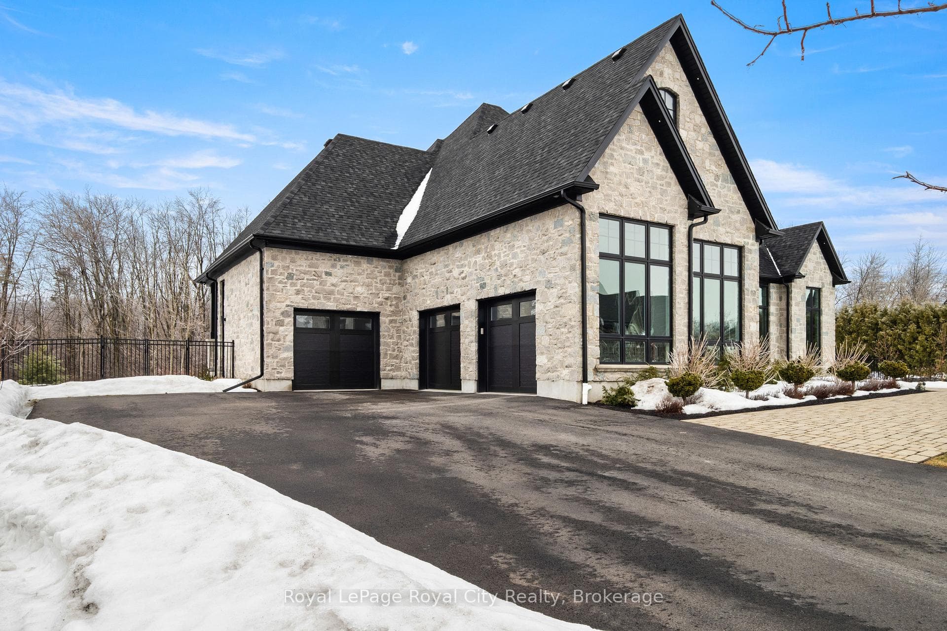 153 Heritage Lake Drive photo 5