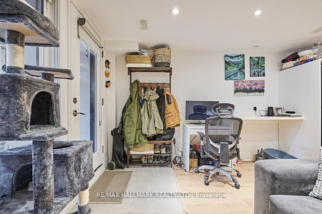 175 Riverdale Avenue photo 31