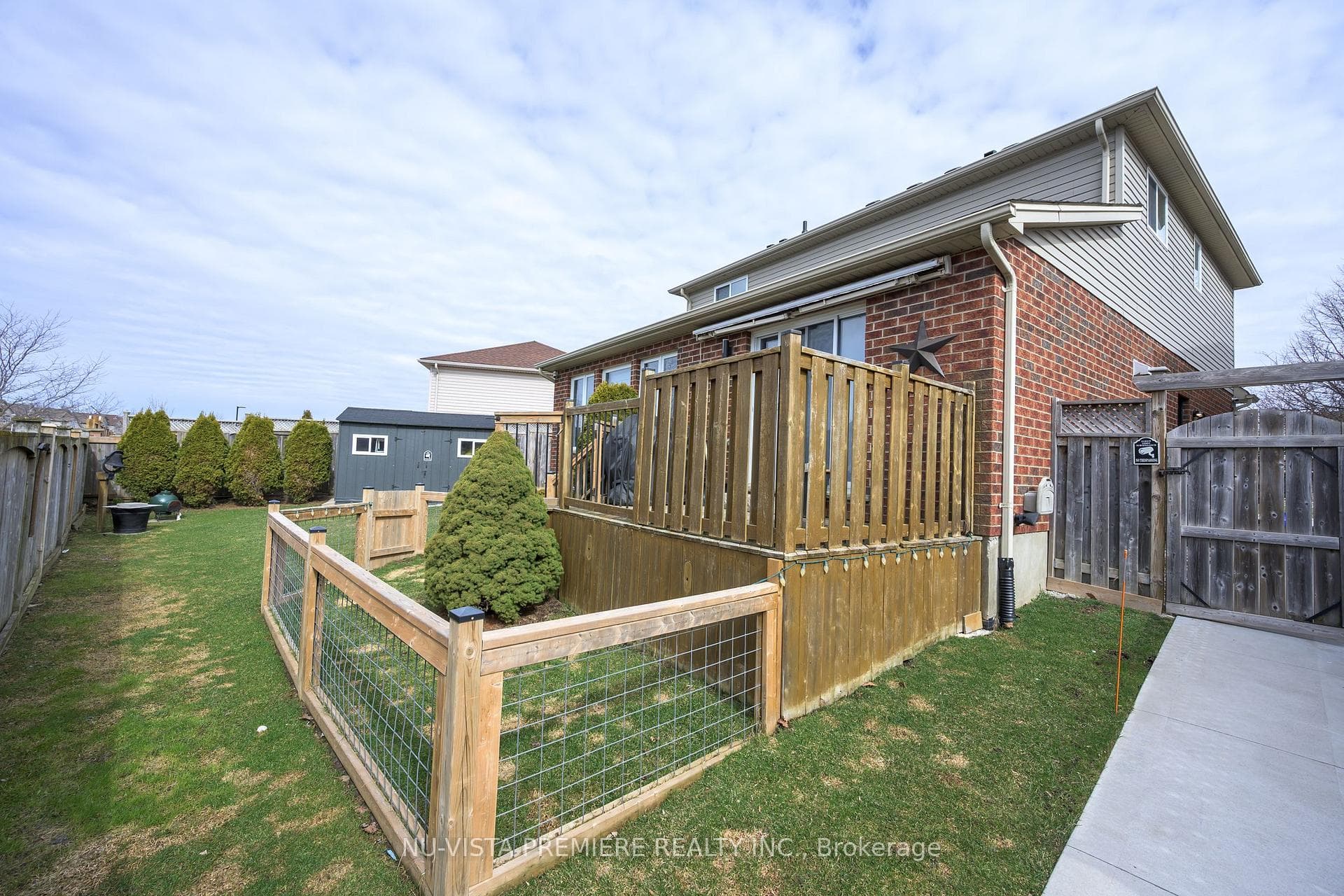 1582 Chelton Place photo 4