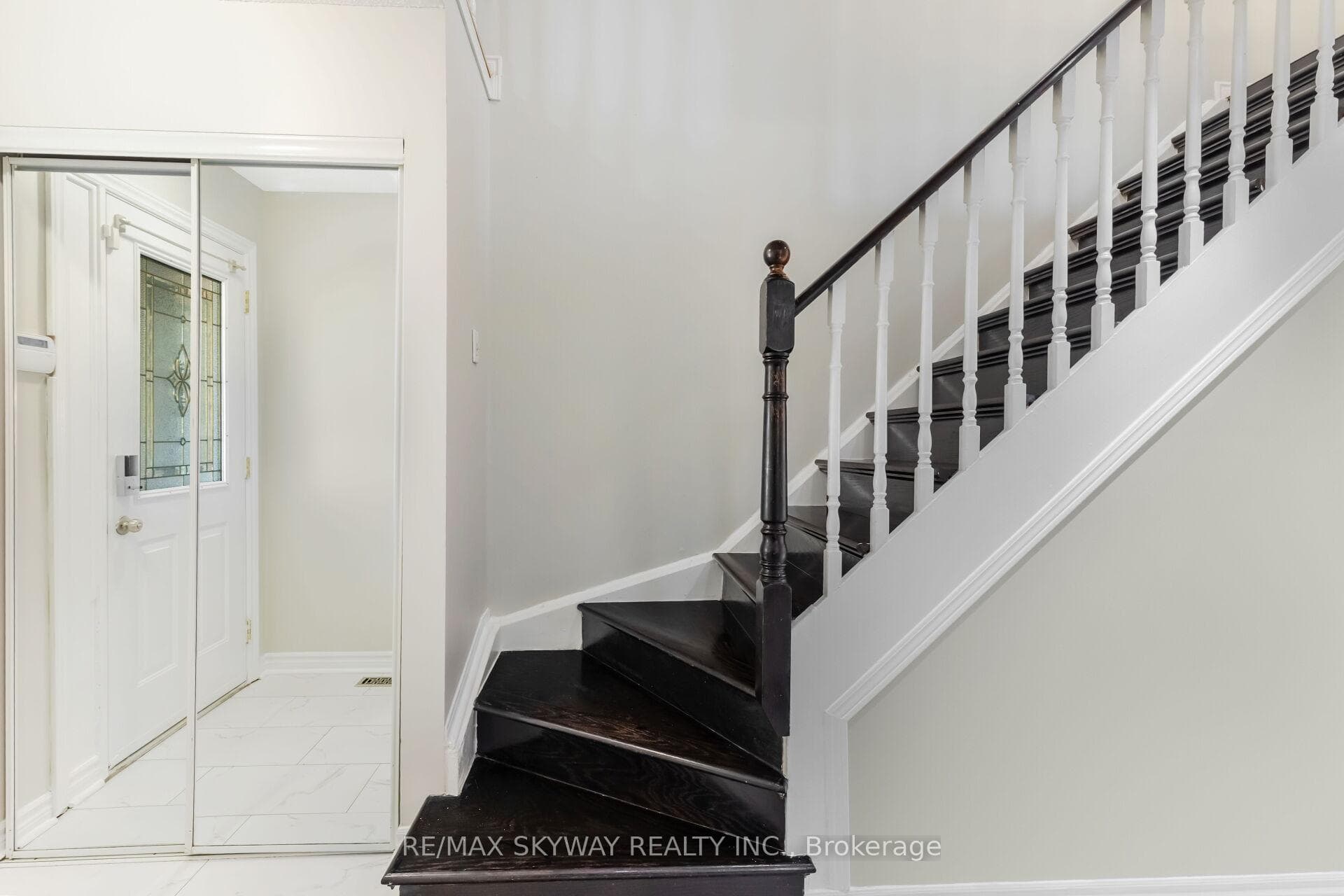 104 Sandmere Avenue photo 21