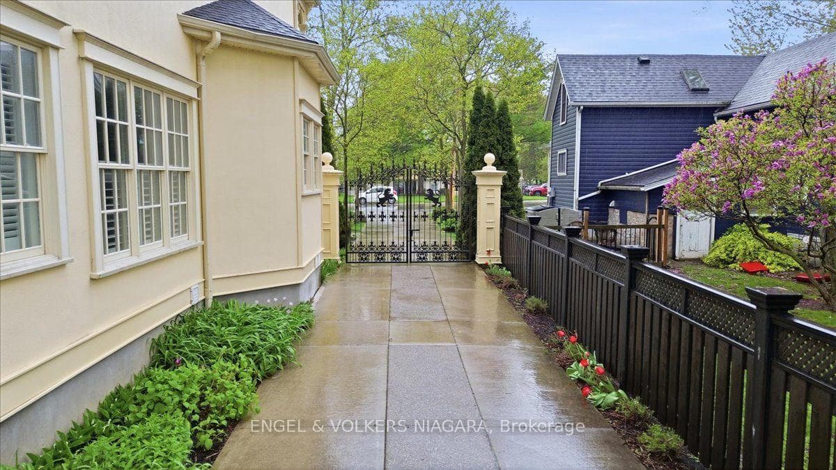 14650 Niagara Parkway photo 36