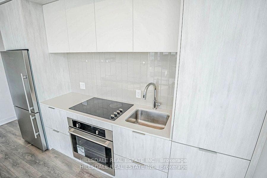 130 River Street Unit 3002 photo 18