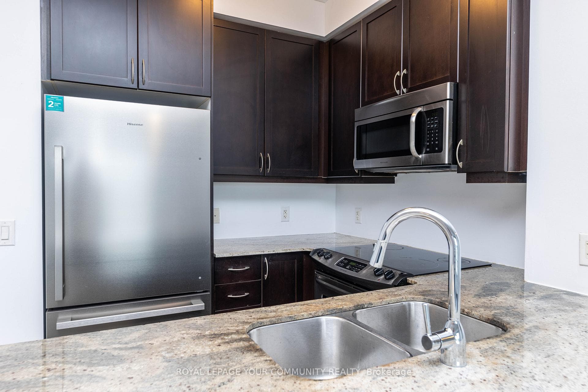 7730 Kipling Avenue Unit 1106 photo 15