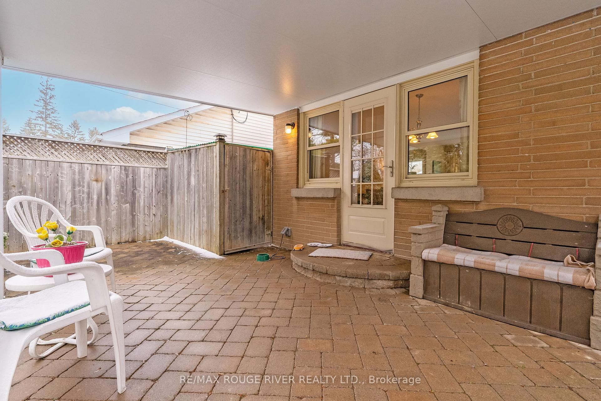 74 Forest Road photo 32