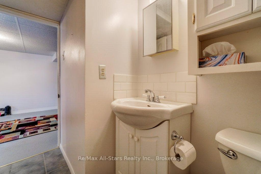 15 Edwin Street photo 36