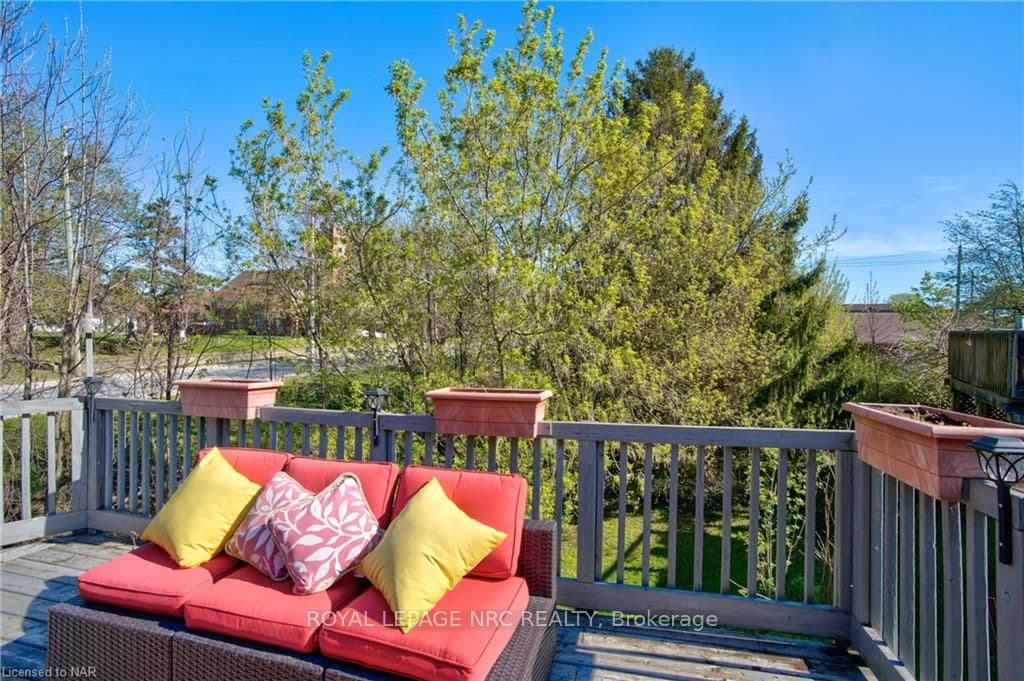 4244 HIXON ST Street photo 32