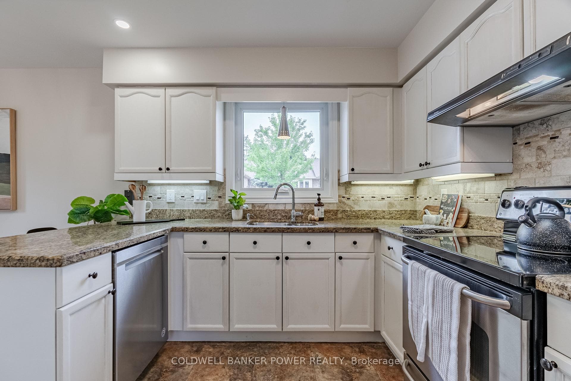 445 Riverside Drive Unit 27 photo 9