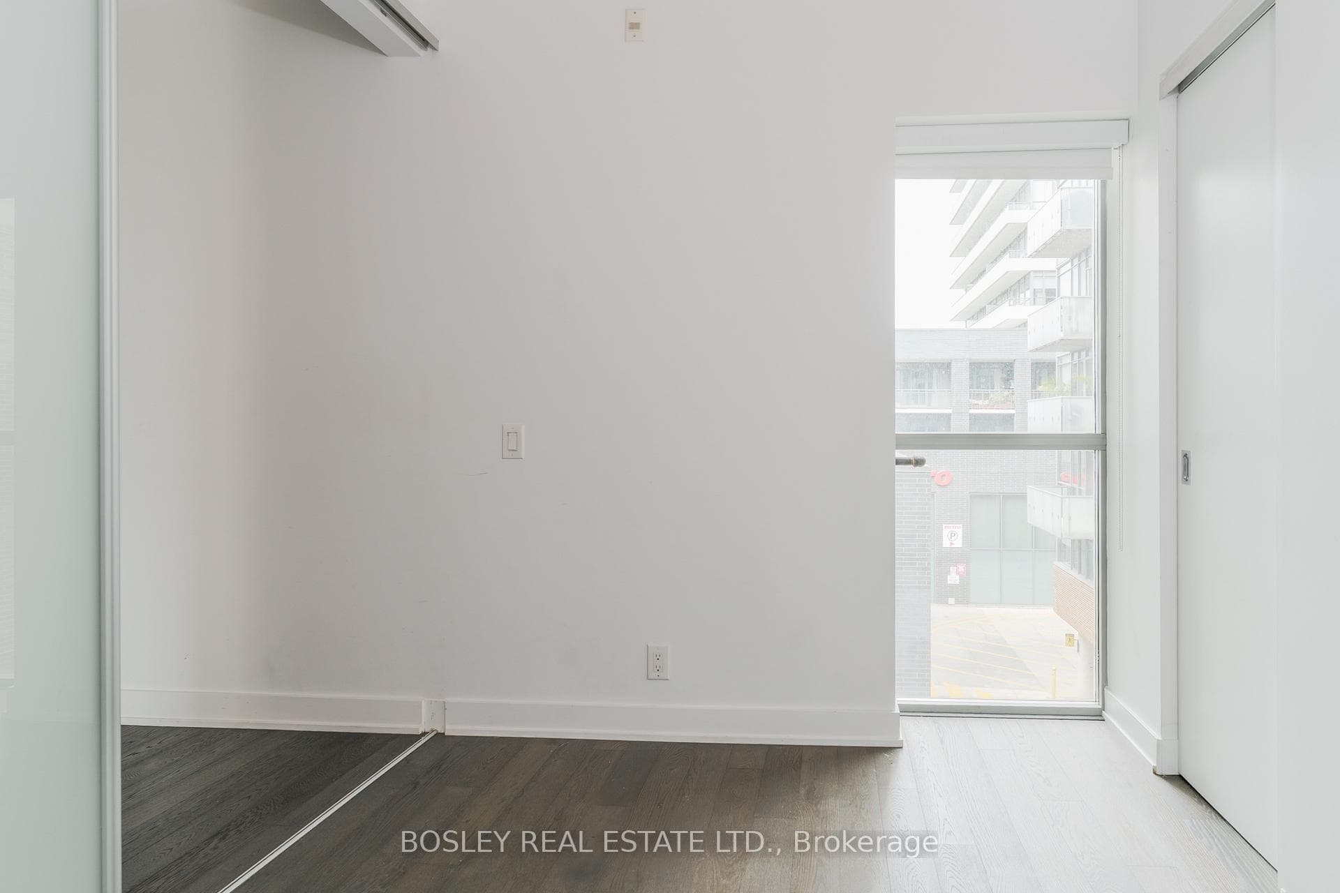 2 Gladstone Avenue Unit 402 photo 11