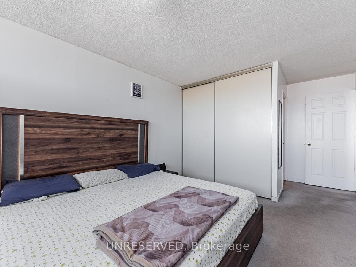 10 Tapscott Road Unit 906 photo 13