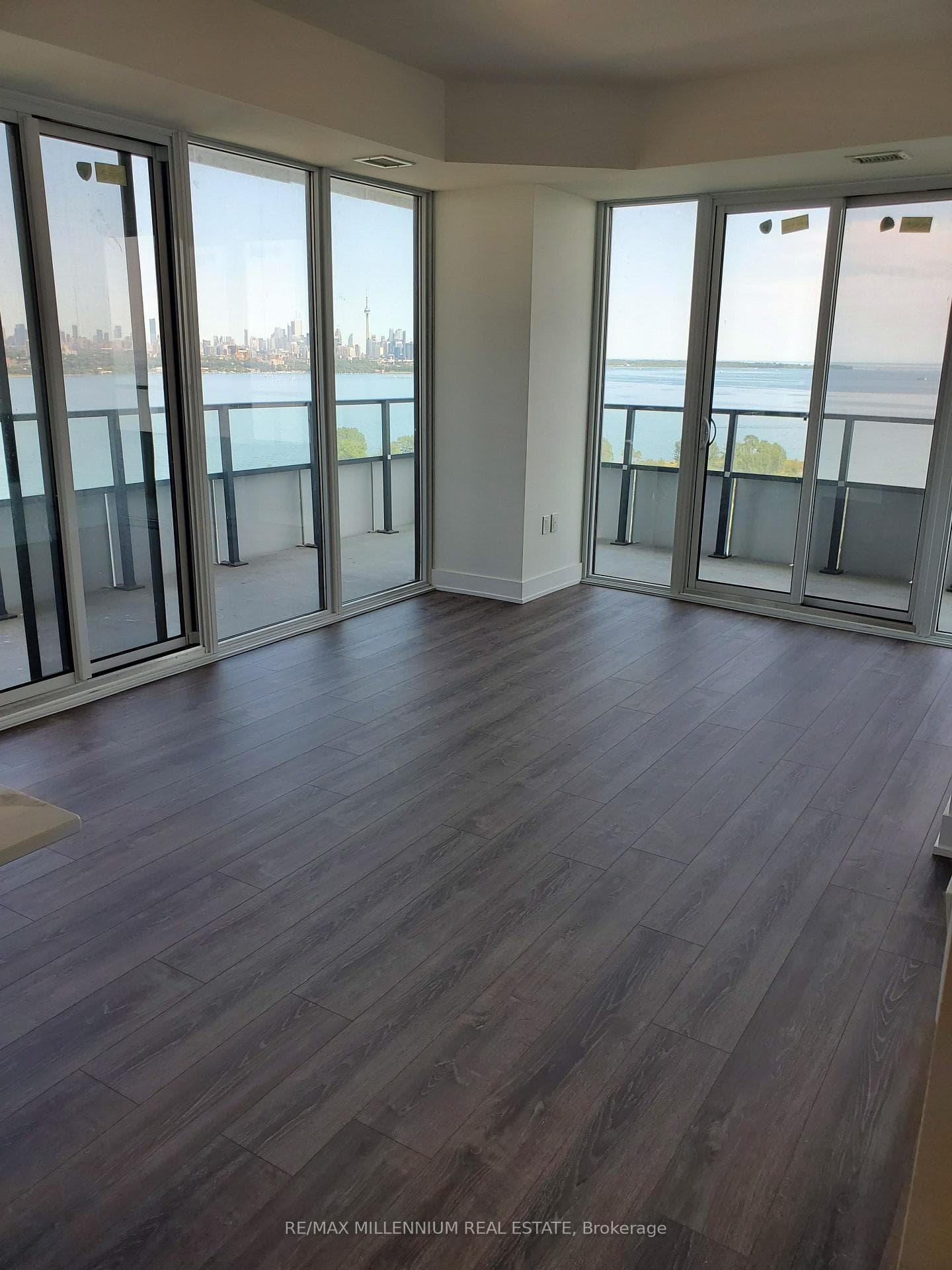 20 Shore Breeze Drive Unit 2107 photo 8
