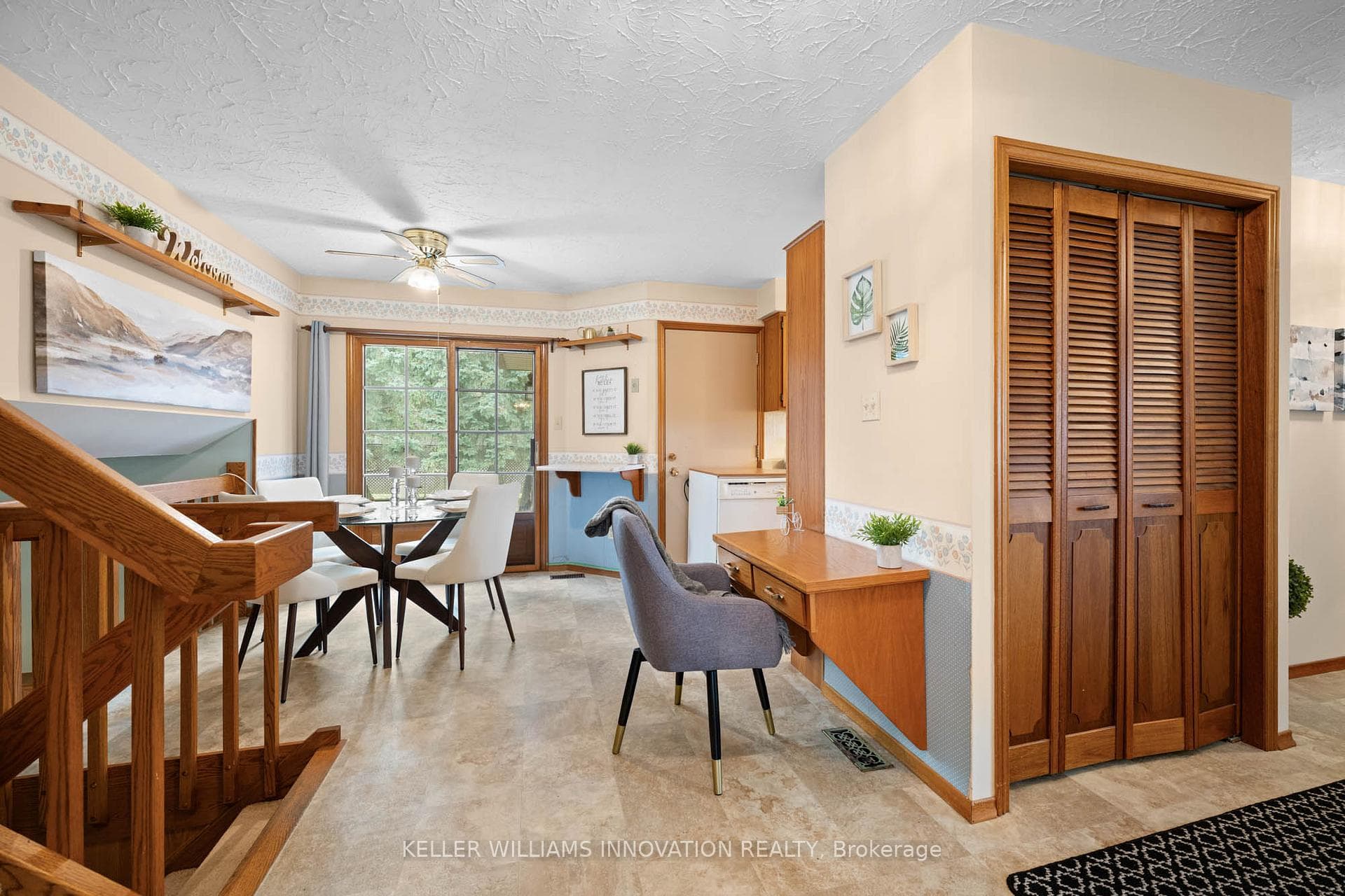 327 Conservation Drive photo 6