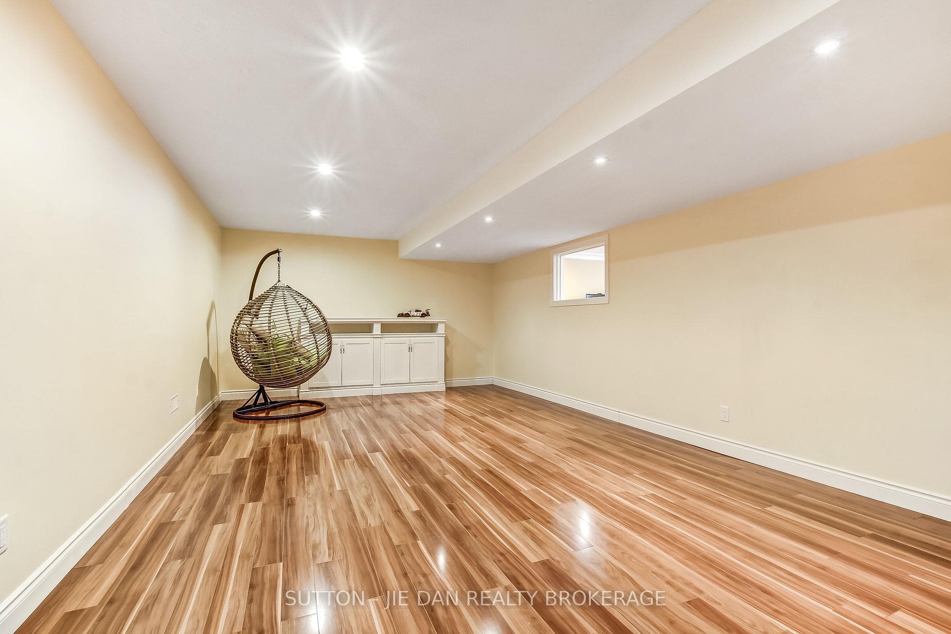 540 McGarrell Place photo 35