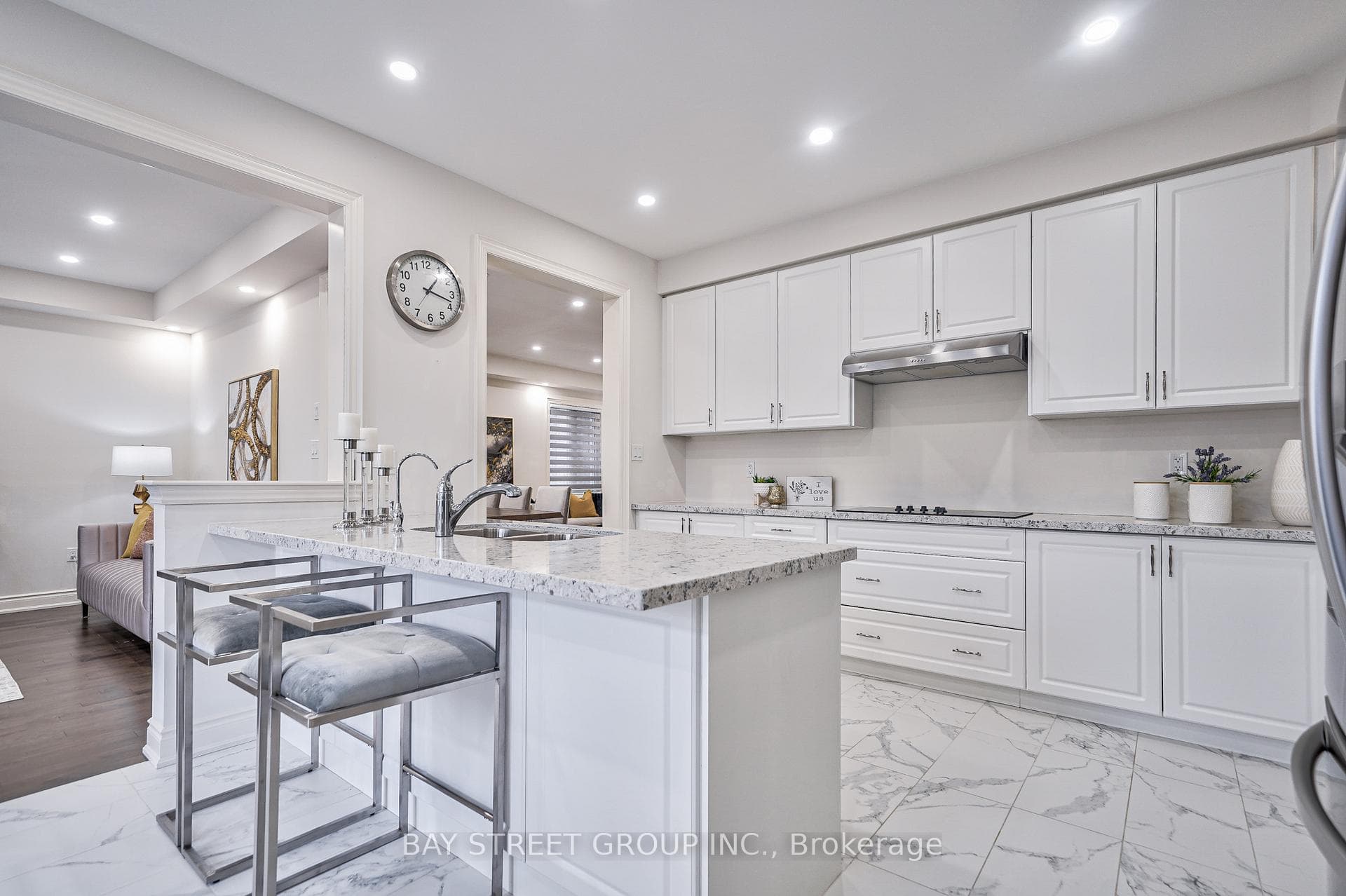 105 Mckean Drive photo 19