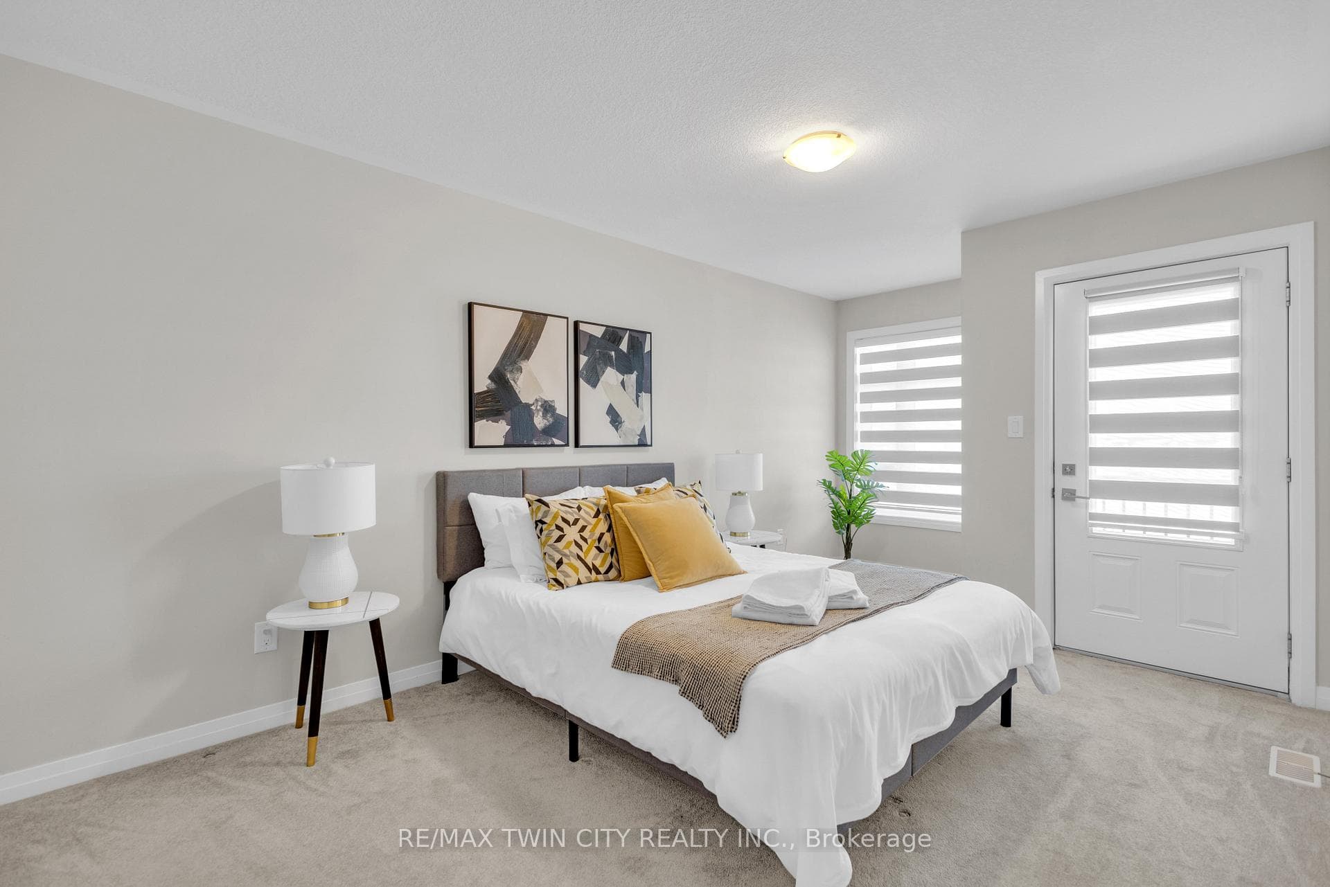 155 Thomas Slee Drive Unit 1F photo 20