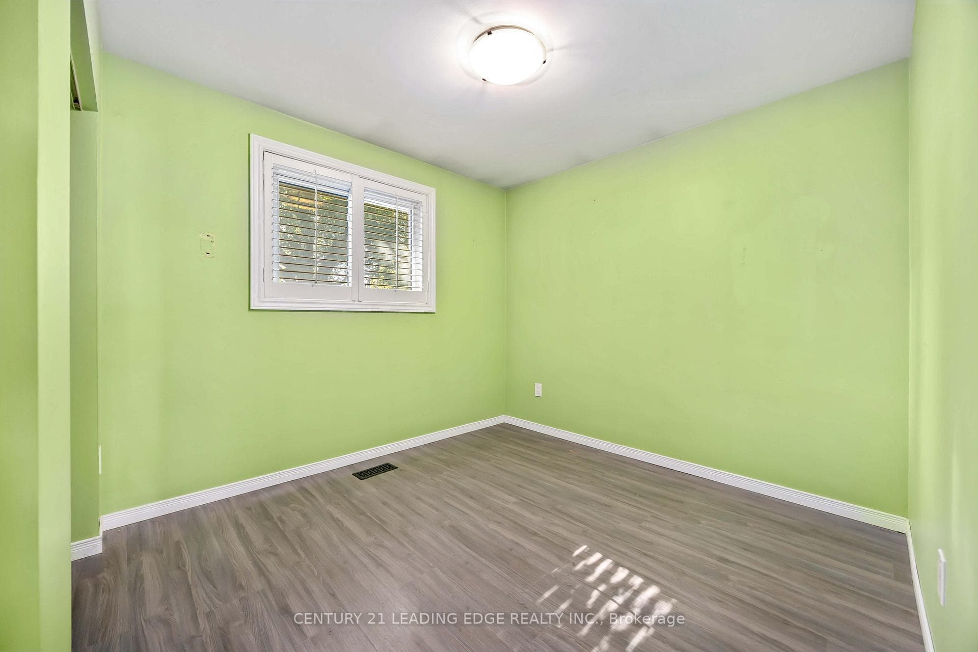 474 Rupert Avenue photo 18