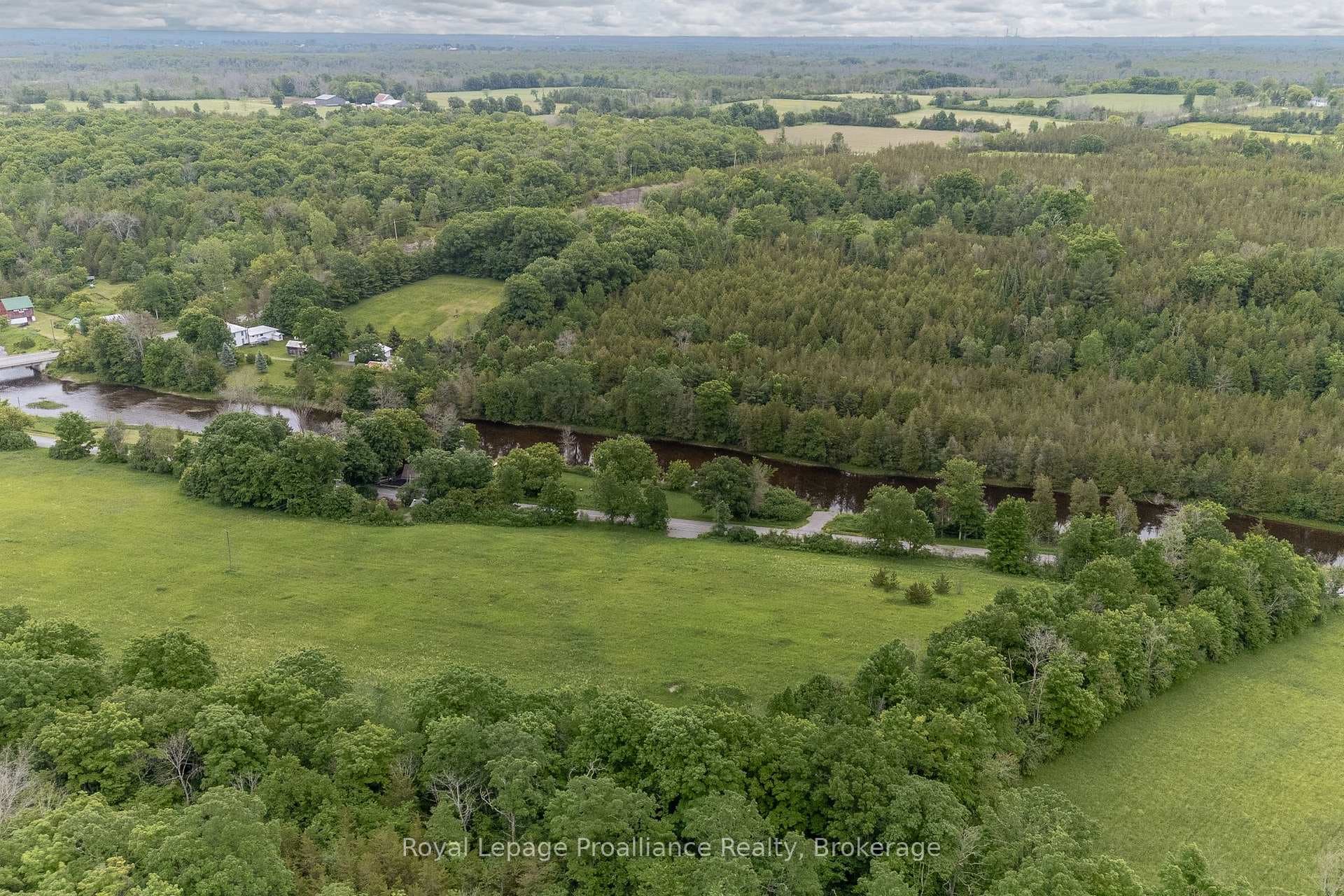 5035 BLESSINGTON Road photo 15