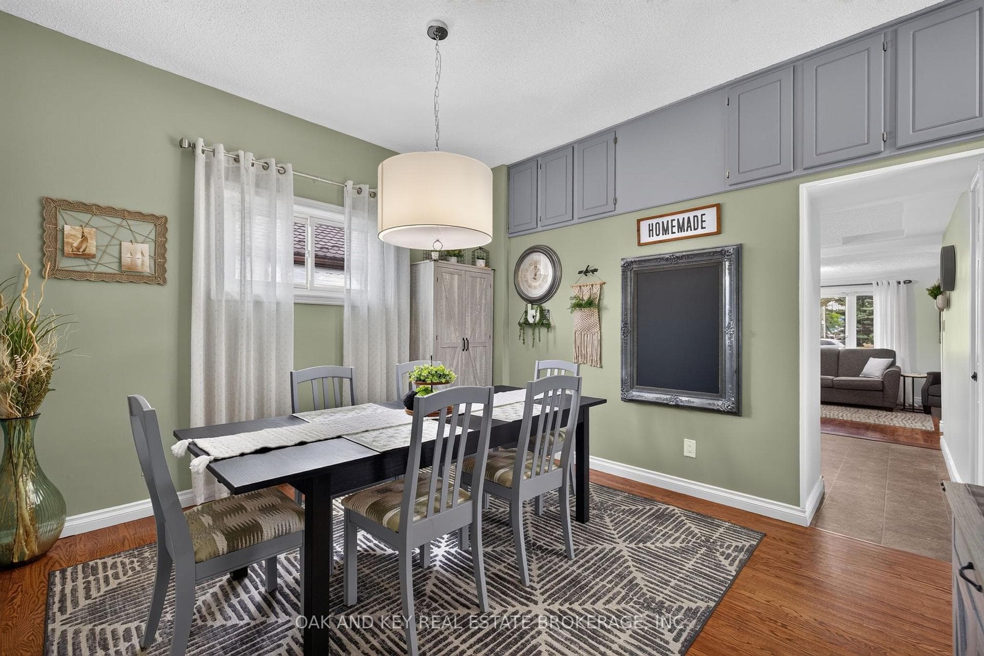 323 Clarke Road photo 21