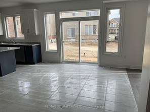 28 Mclean Avenue photo 13