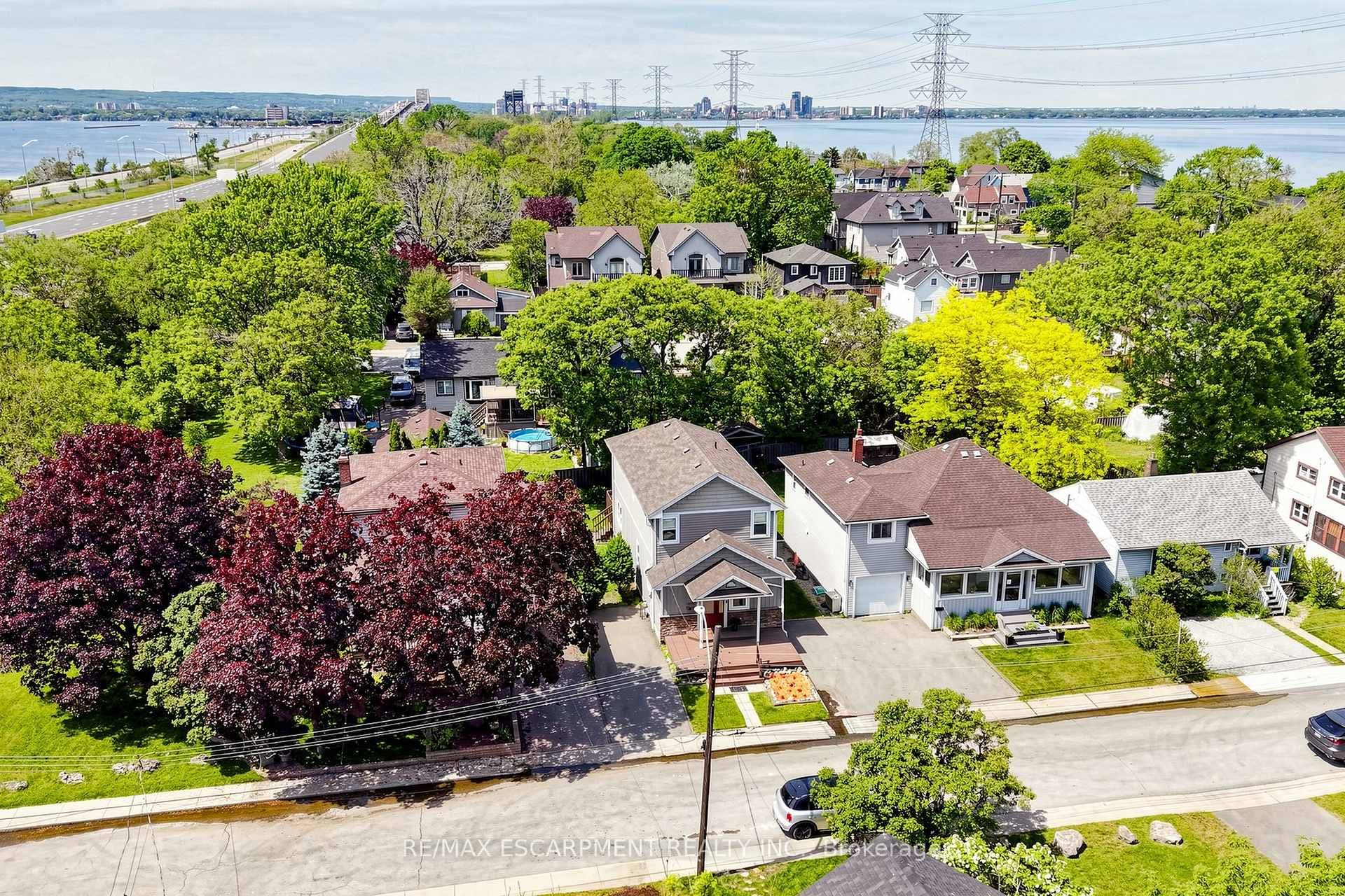 7 Windermere Avenue photo 35