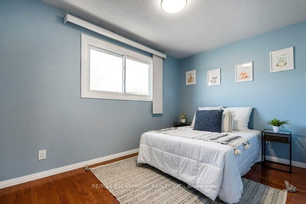 37 Skyview Drive photo 20