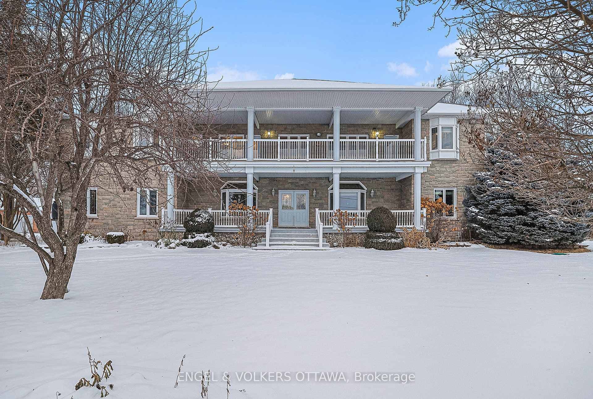 1571 Sequoia Drive photo 1