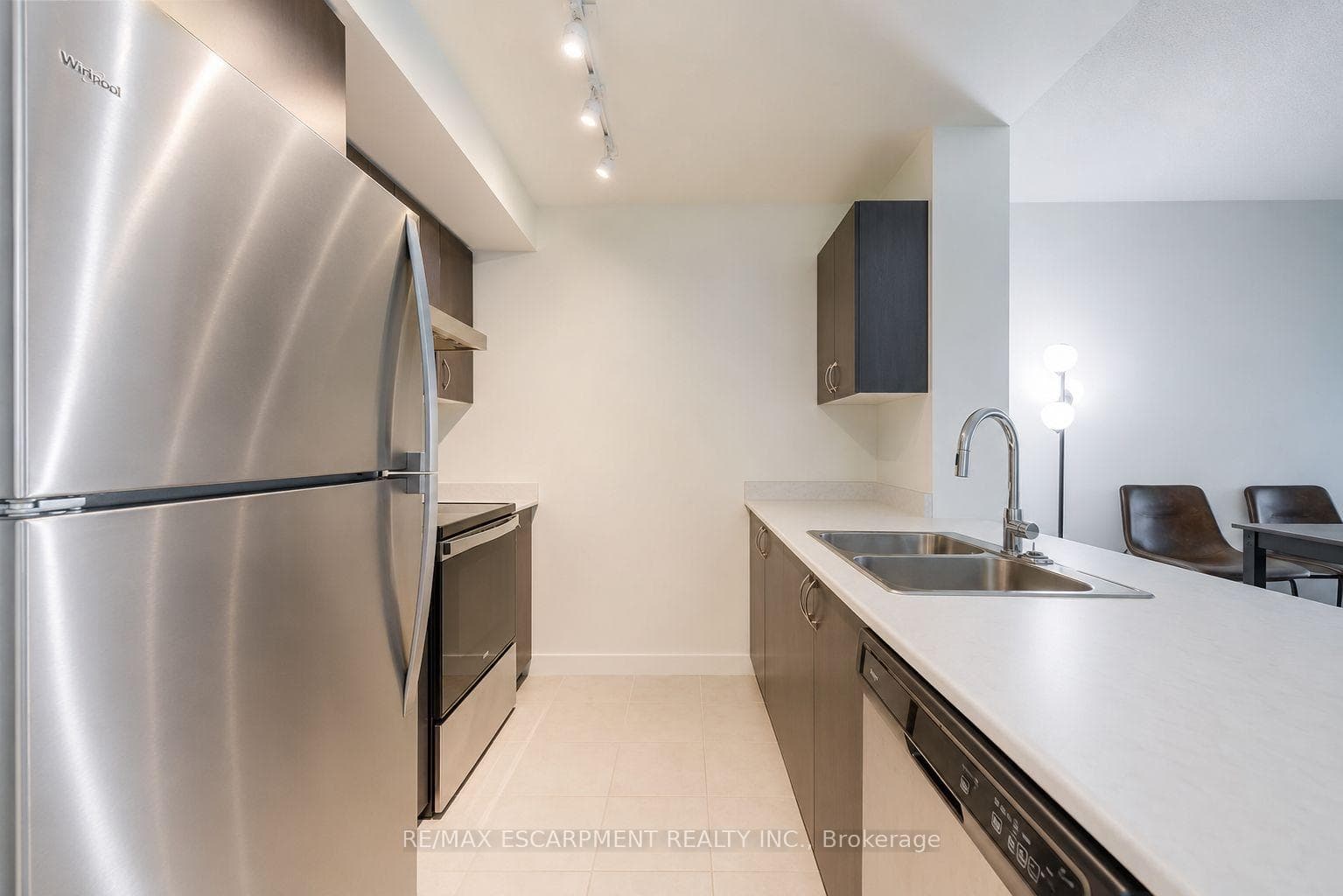 10 Wilby Crescent Unit 309 photo 5