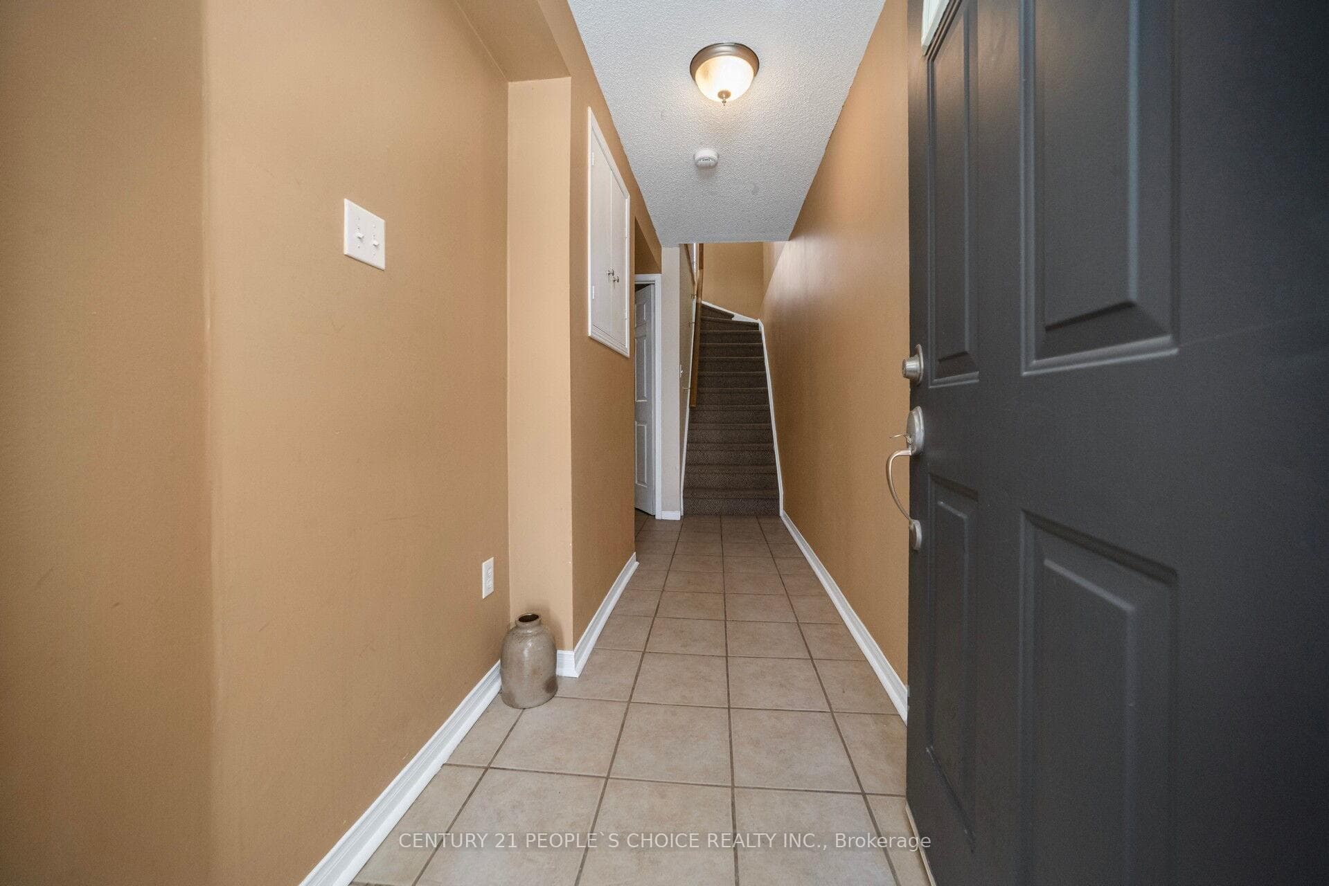 119 Spadina Road photo 6